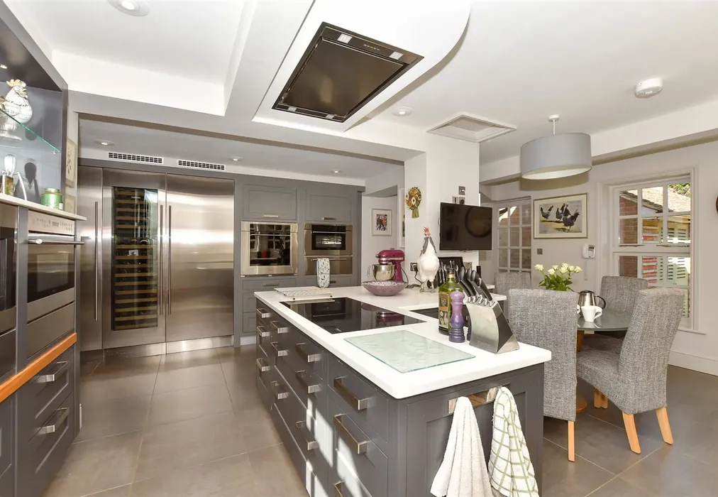 Kitchen/Breakfast Room - Bossingham Road, Stelling Minnis, Canterbury, Kent - Wards of Kent