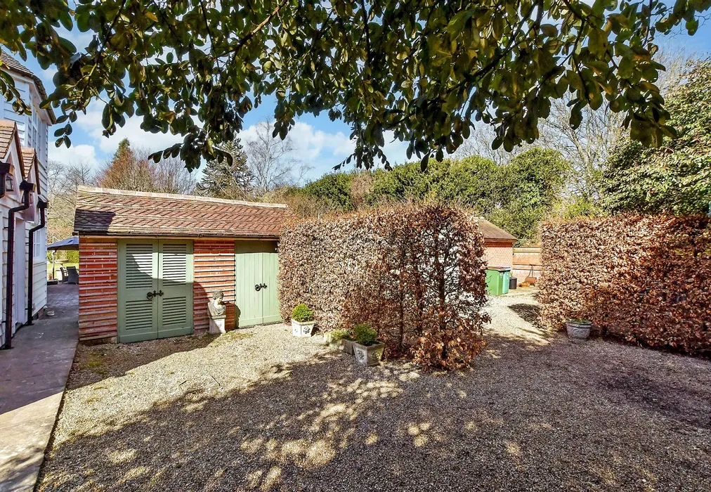 Workshop/Outbuildings - Bossingham Road, Stelling Minnis, Canterbury, Kent - Wards of Kent