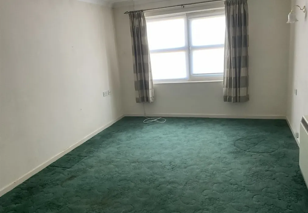 Lounge - Cobbs Place, Margate, Kent - Wards of Kent