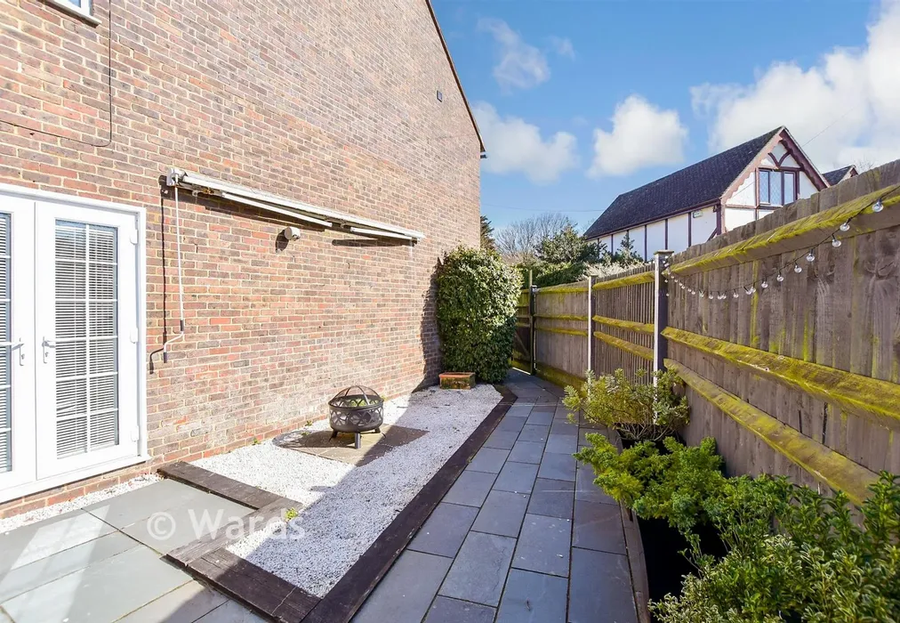 Rear Garden - The Street, Newington, Folkestone, Kent - Wards of Kent