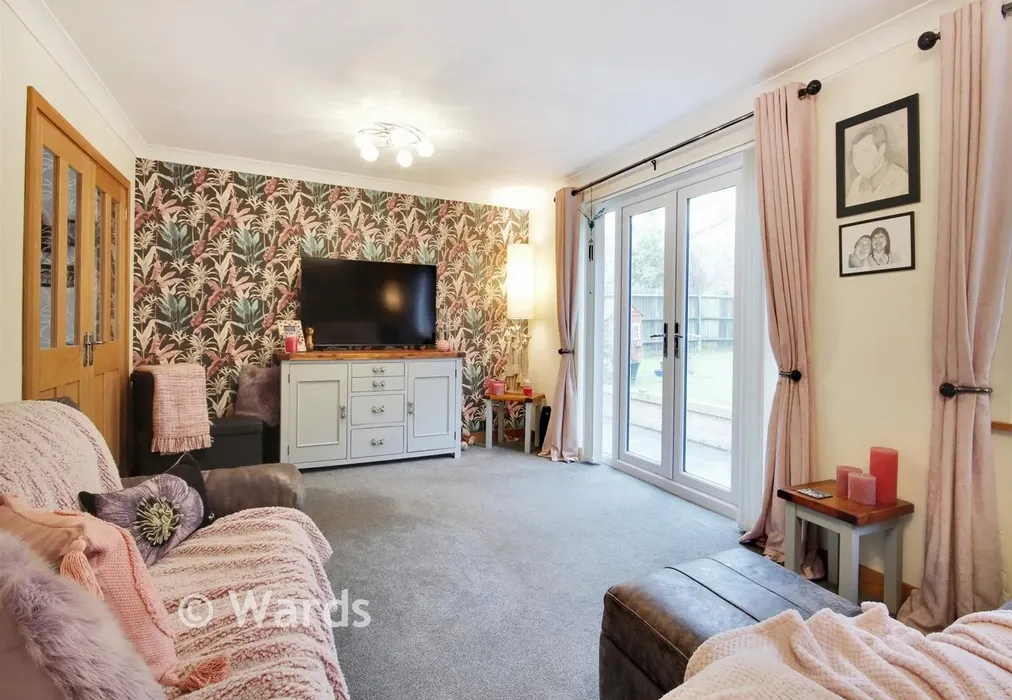 Lounge - The Gallops, Vigo, Kent - Wards of Kent