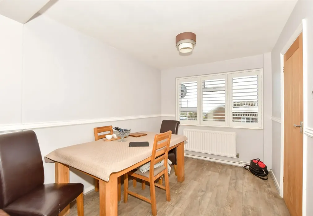 Lounge/Diner - Hollands Avenue, Folkestone, Kent - Wards of Kent