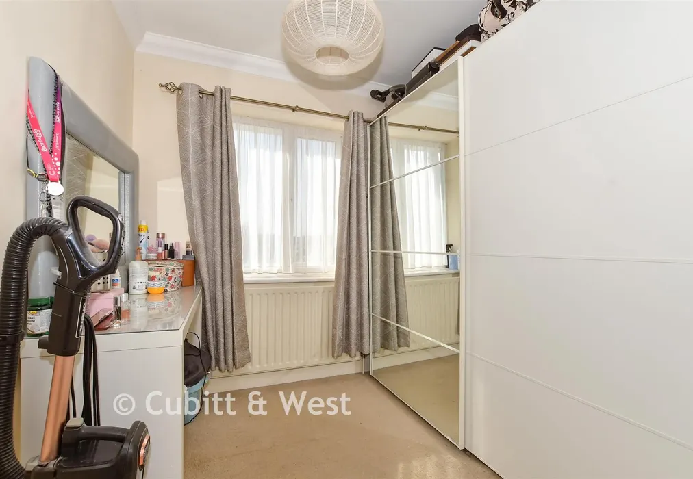 Bedroom 2 - Worthing Road, Rustington, West Sussex - Wards of Kent