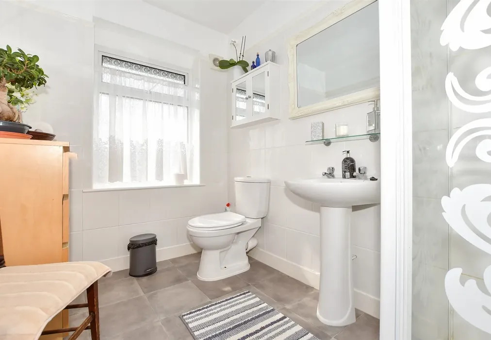 Shower Room - Alder Road, Folkestone, Kent - Wards of Kent