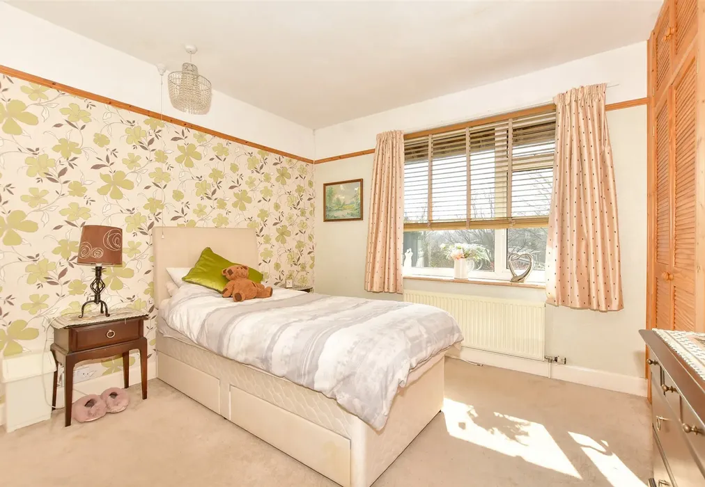 Bedroom 2 - Alder Road, Folkestone, Kent - Wards of Kent