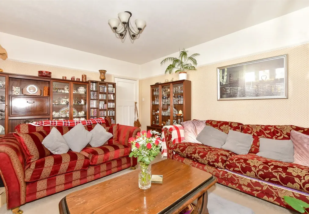Lounge - Alder Road, Folkestone, Kent - Wards of Kent