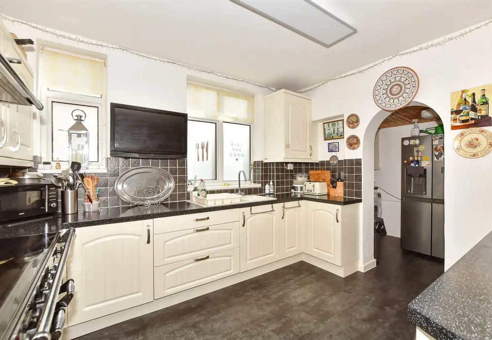 Kitchen/ Diner - Alder Road, Folkestone, Kent - Wards of Kent