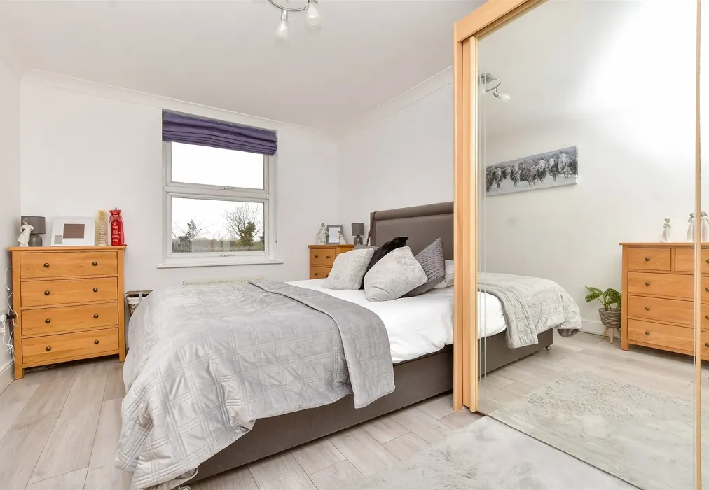 Bedroom 1 - Bromley Road, Beckenham, Kent - Wards of Kent