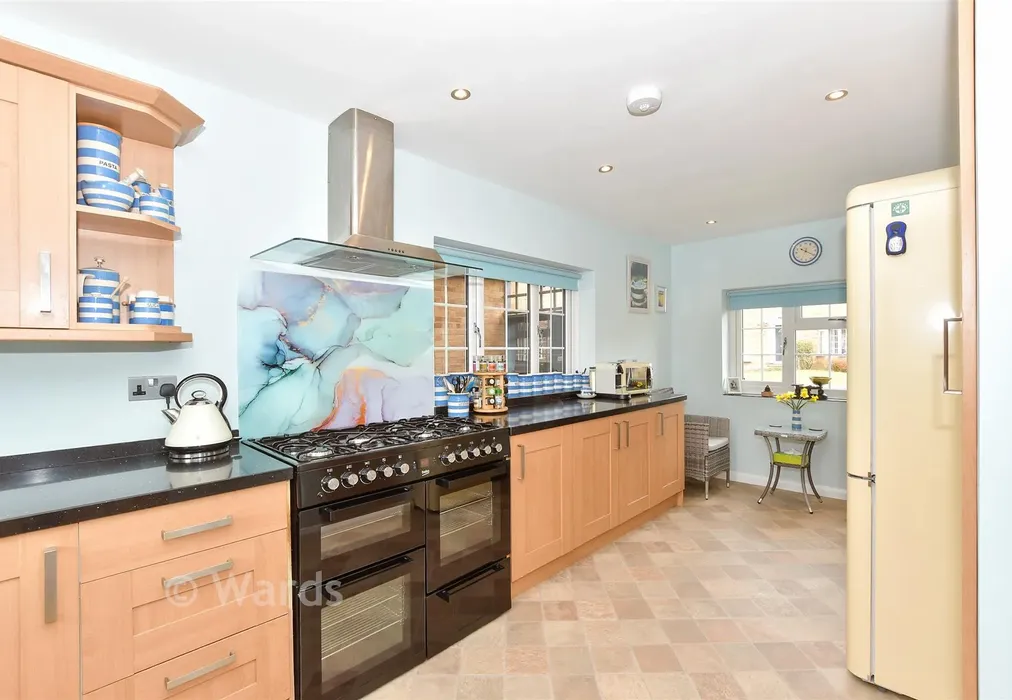 Kitchen - Southgate Road, Tenterden, Kent - Wards of Kent