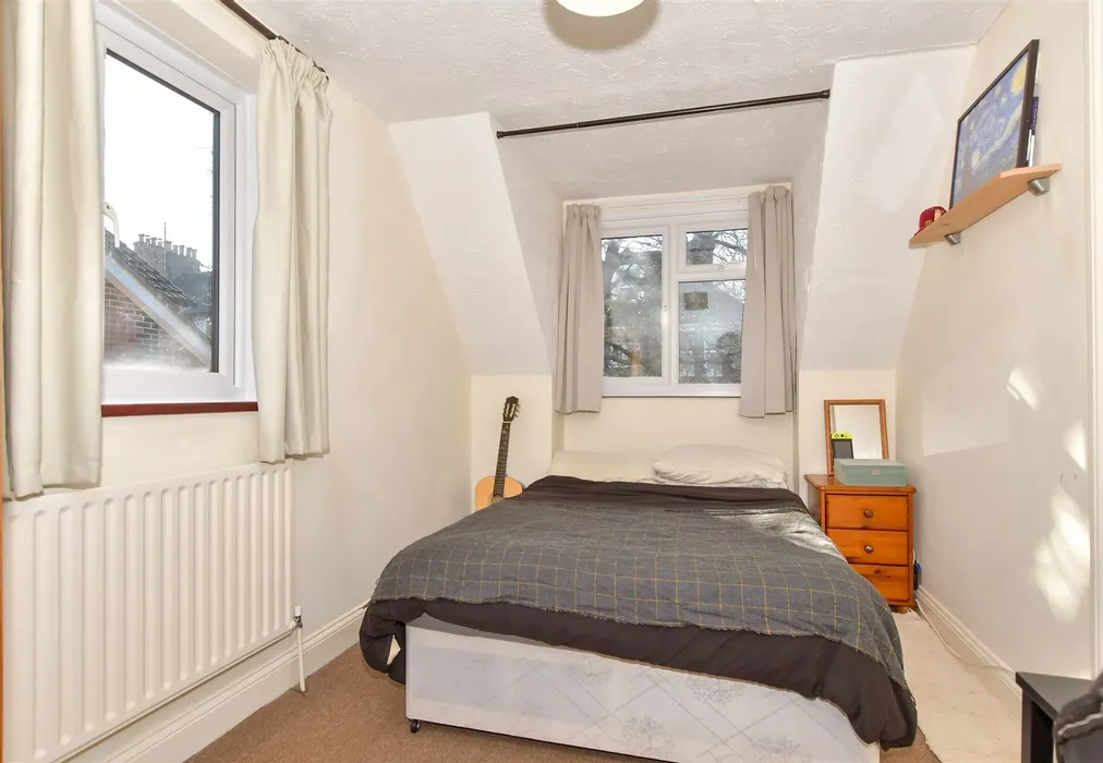 Bedroom 2 - Albany Road, Rochester, Kent - Wards of Kent