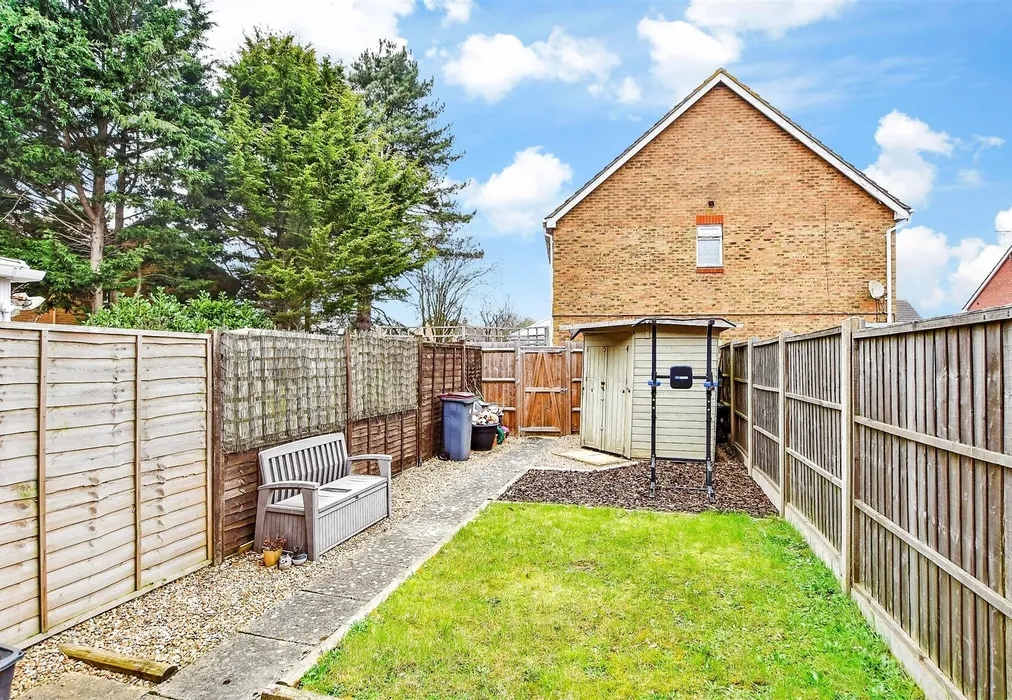 Rear Garden - School Close, Westergate, Chichester, West Sussex - Wards of Kent