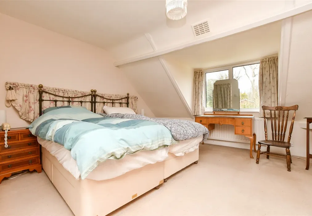 Bedroom 3 - Laglands Close, Reigate, Surrey - Wards of Kent