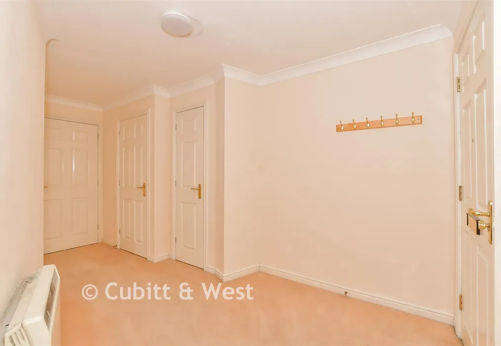 Hallway - Springwell, Havant, Hampshire - Wards of Kent