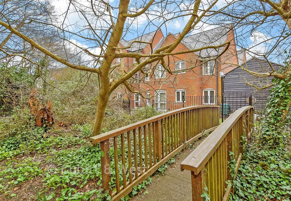 External Feature - Springwell, Havant, Hampshire - Wards of Kent
