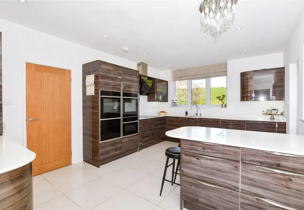 Kitchen/Breakfast Area - Lancet Lane, Maidstone, Kent - Wards of Kent