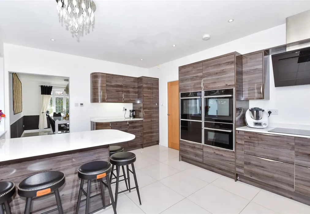 Kitchen/Breakfast Area - Lancet Lane, Maidstone, Kent - Wards of Kent