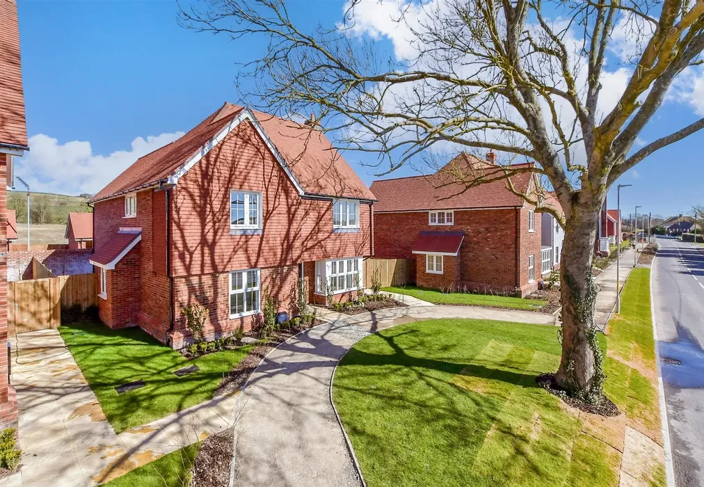Front - Liberty View, Lenham, Maidstone, Kent - Wards of Kent