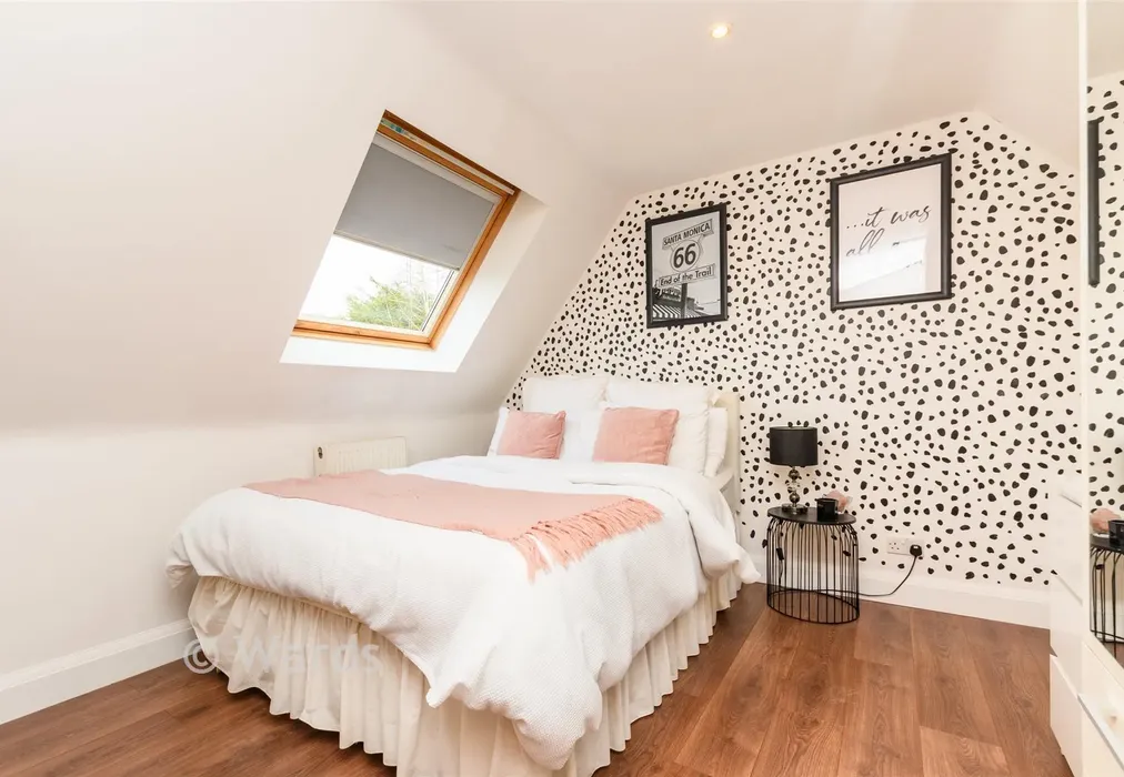 Bedroom 3 - Valley Lane, Culverstone, Meopham, Kent - Wards of Kent