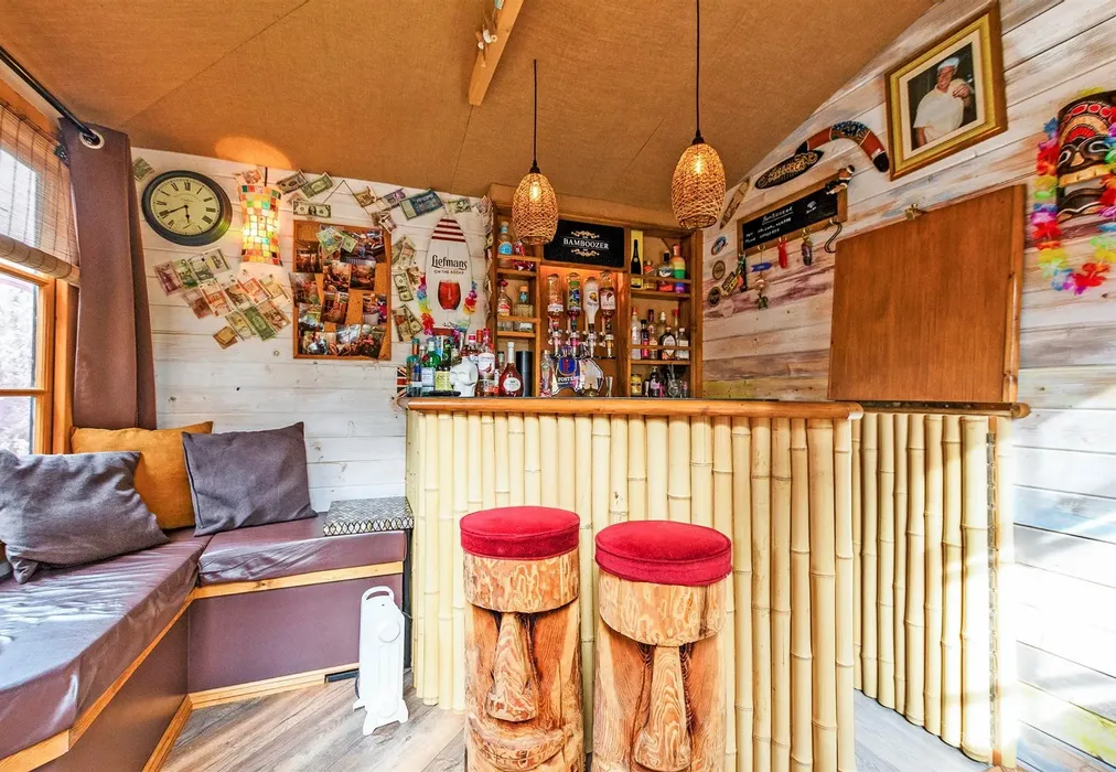 Workshop/Outbuildings - Valley Lane, Culverstone, Meopham, Kent - Wards of Kent