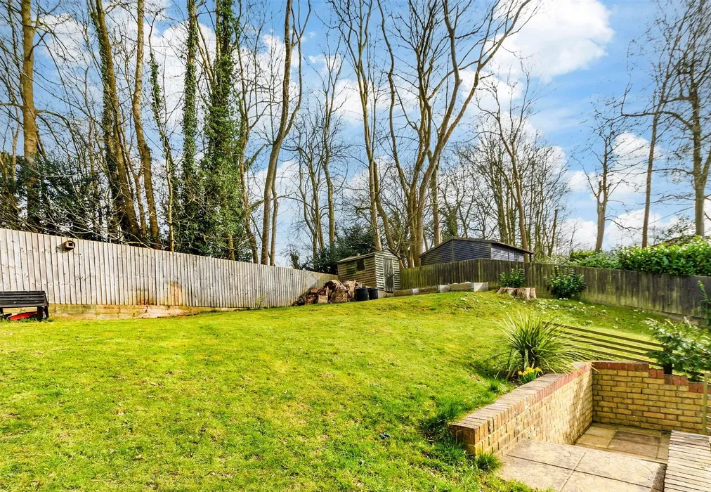 Rear Garden - Valley Lane, Culverstone, Meopham, Kent - Wards of Kent