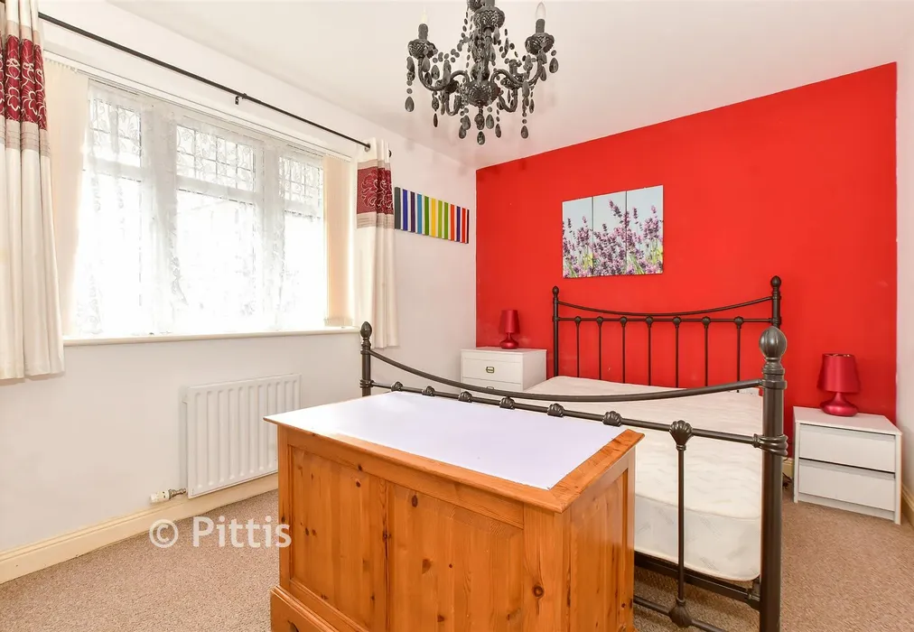 Bedroom - Granville Road, Totland Bay, Isle of Wight - Wards of Kent