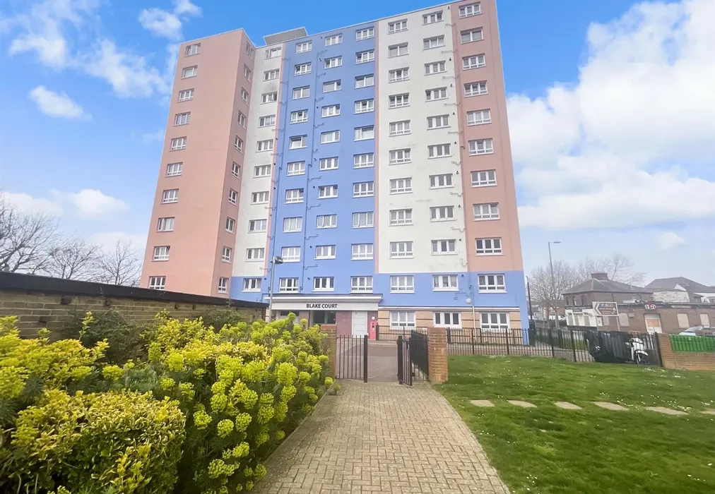 Front - South Street, Gosport, Hampshire - Wards of Kent