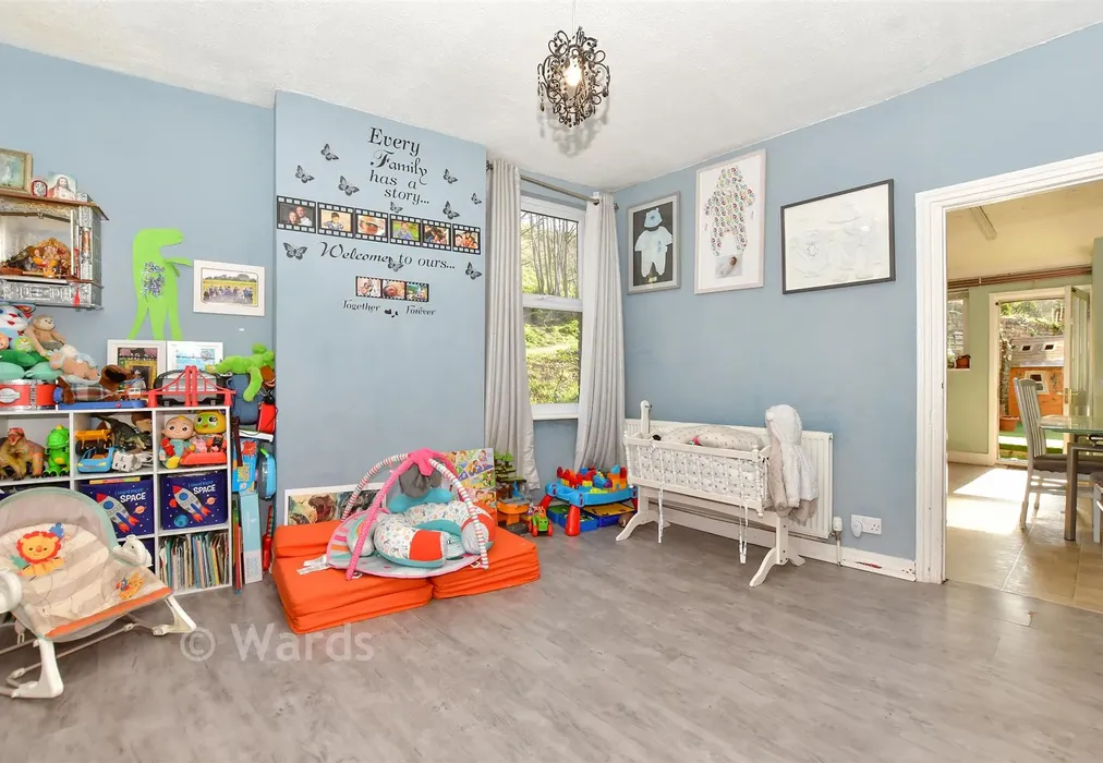 Dining Area - Institute Road, Chatham, Kent - Wards of Kent