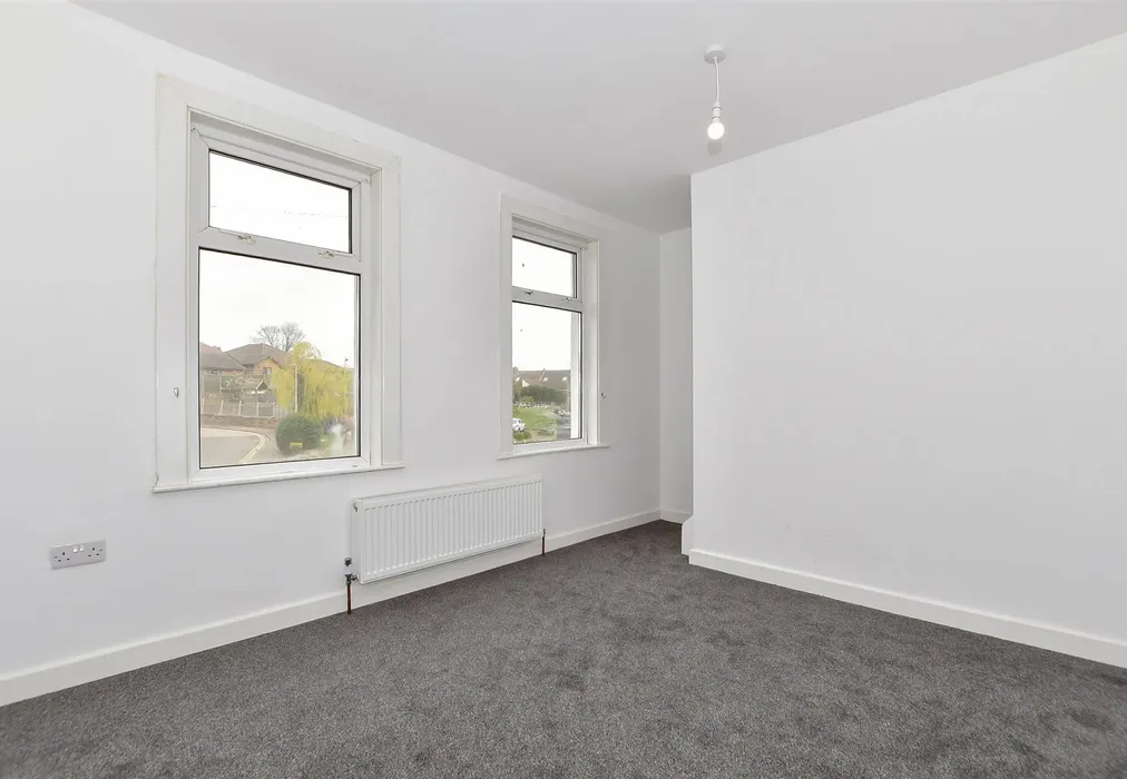 Bedroom 1 - Gravesend Road, Strood, Rochester, Kent - Wards of Kent