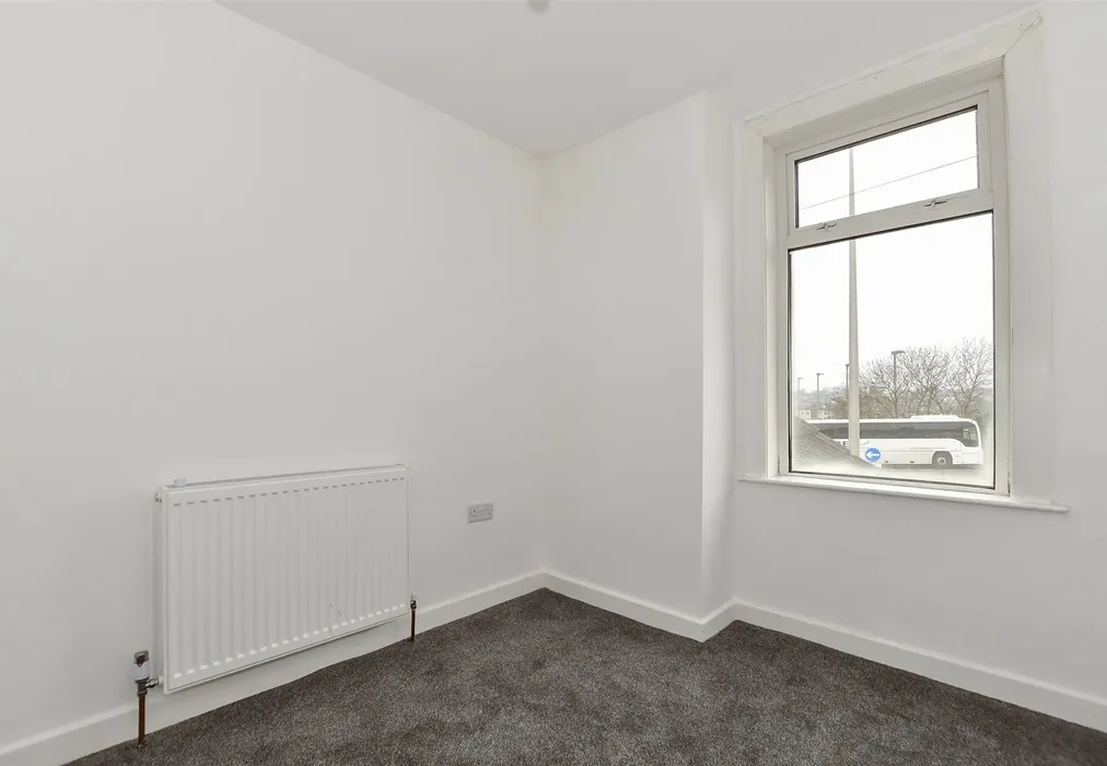 Bedroom 3 - Gravesend Road, Strood, Rochester, Kent - Wards of Kent