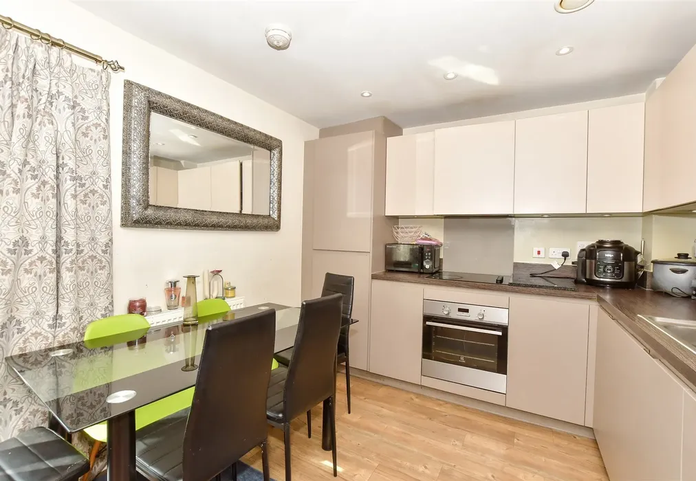 Kitchen/Lounge - Pilots View, Chatham, Kent - Wards of Kent