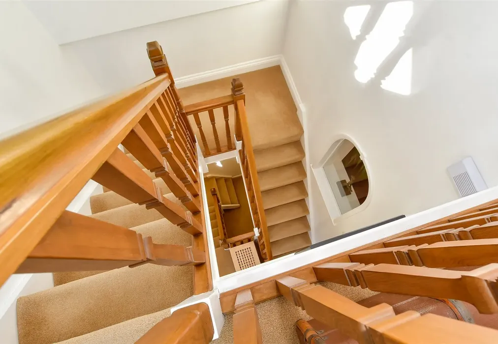 Internal Lifestyle Photograph - George Hill Road, Broadstairs, Kent - Wards of Kent