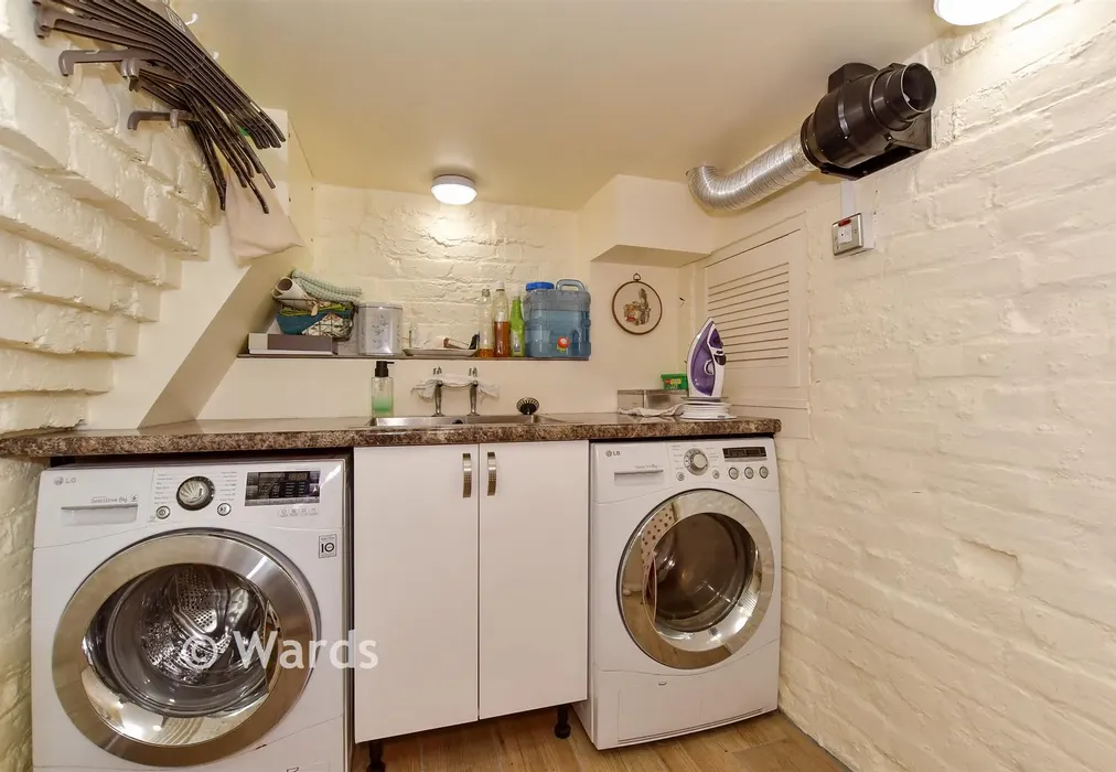 Utility Room - George Hill Road, Broadstairs, Kent - Wards of Kent