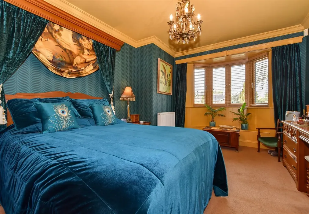 Bedroom 1 - George Hill Road, Broadstairs, Kent - Wards of Kent