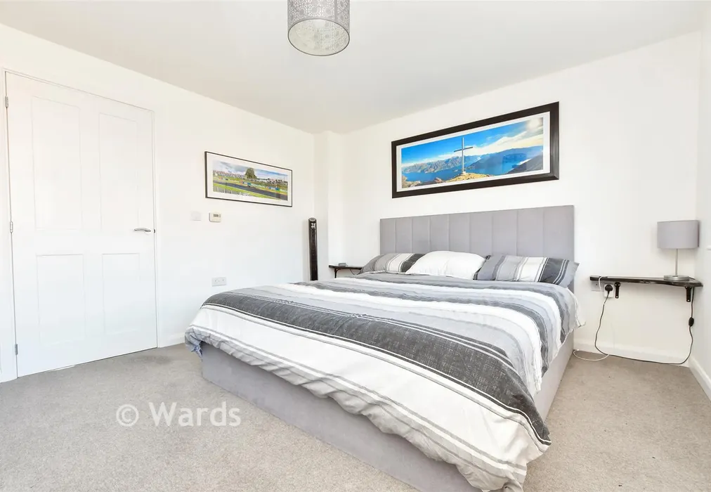 Bedroom 1 - Dawkins Drive, Staplehurst, Tonbridge, Kent - Wards of Kent