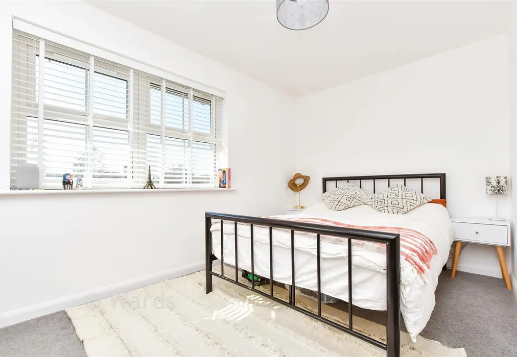 Bedroom 2 - Dawkins Drive, Staplehurst, Tonbridge, Kent - Wards of Kent