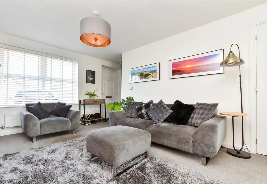 Lounge/Diner - Dawkins Drive, Staplehurst, Tonbridge, Kent - Wards of Kent