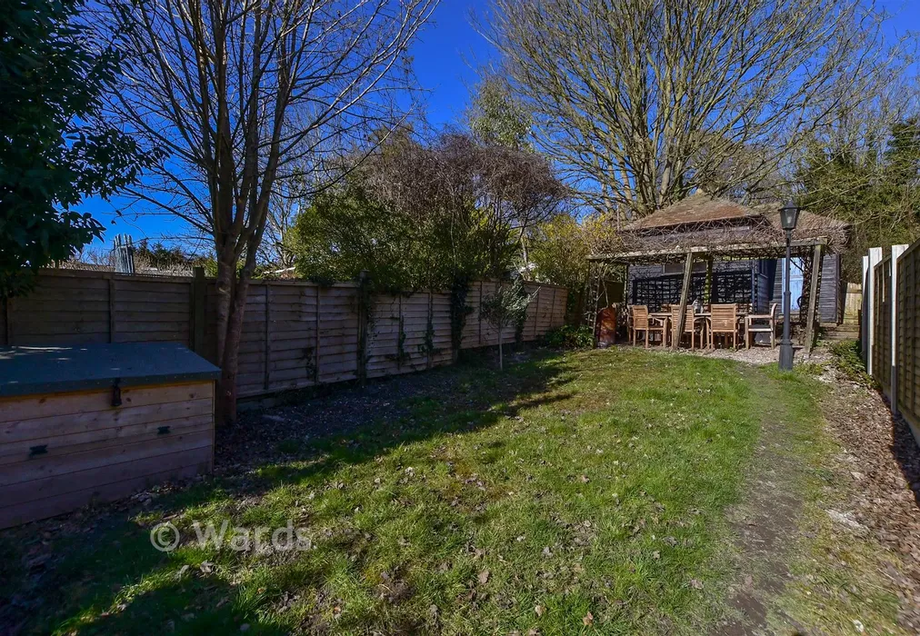 Rear Garden - outbuilding - Pilgrims Way, Hollingbourne, Maidstone, Kent - Wards of Kent