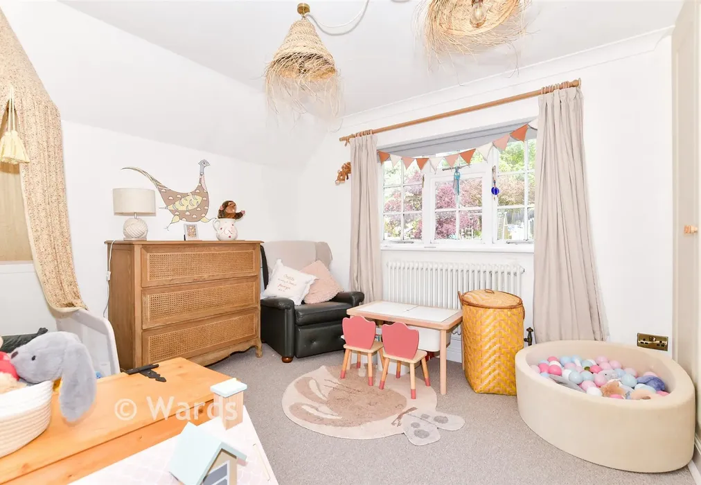 Bedroom 2 - Pilgrims Way, Hollingbourne, Maidstone, Kent - Wards of Kent