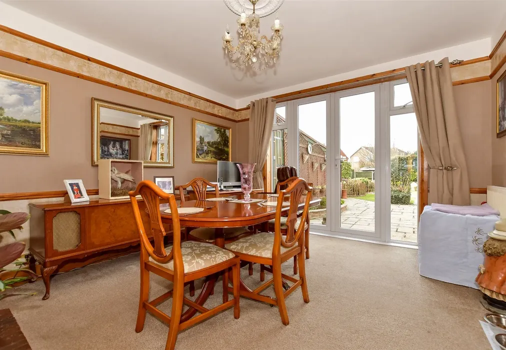 Dining Room - Sandwich Road, Cliffsend, Ramsgate, Kent - Wards of Kent