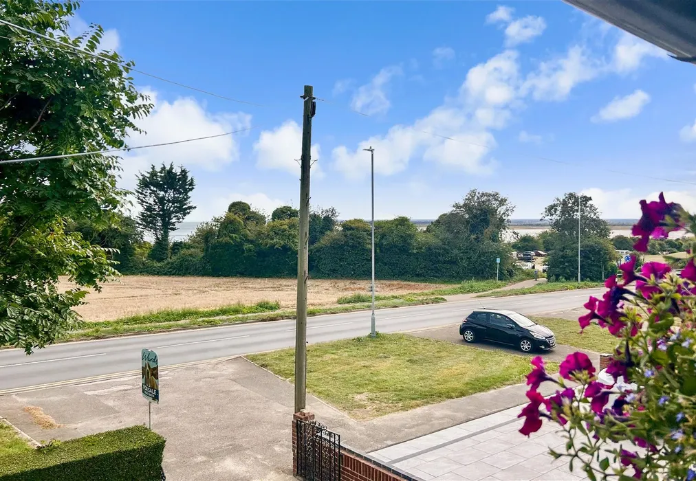 Views To Front - Sandwich Road, Cliffsend, Ramsgate, Kent - Wards of Kent