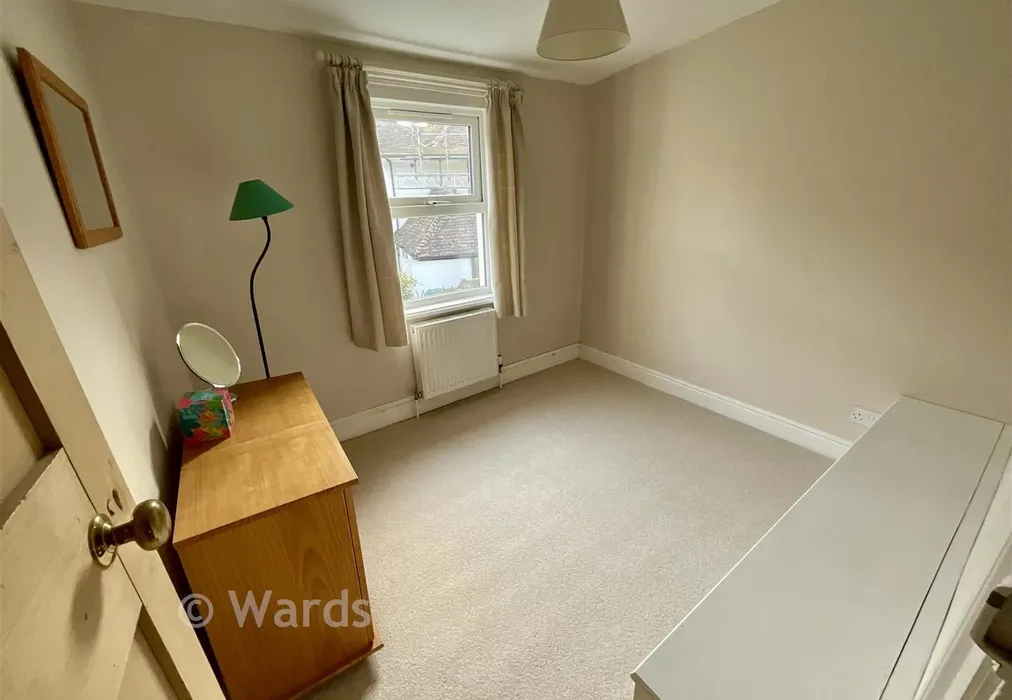Bedroom 2 - Chapel Street, Hythe, Kent - Wards of Kent