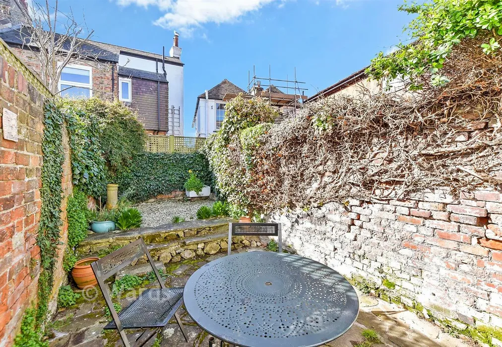 Rear Garden - Chapel Street, Hythe, Kent - Wards of Kent