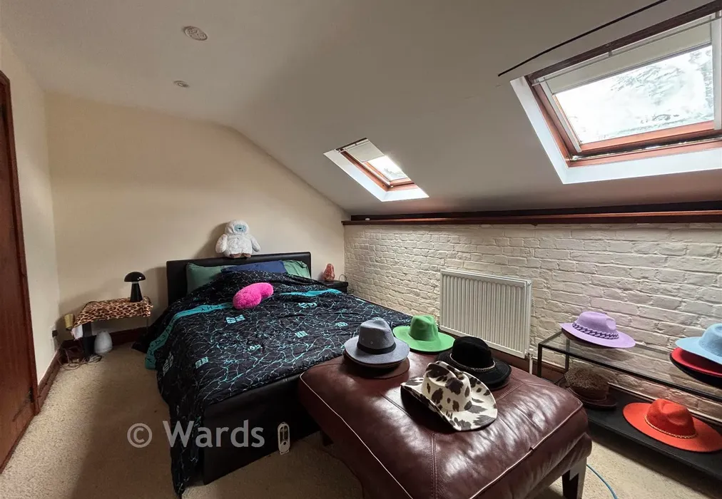 Bedroom 2 - Felderland Close, Worth, Deal, Kent - Wards of Kent
