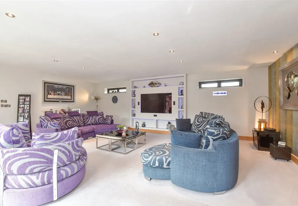 Lounge - Hode Lane, Bridge, Canterbury, Kent - Wards of Kent