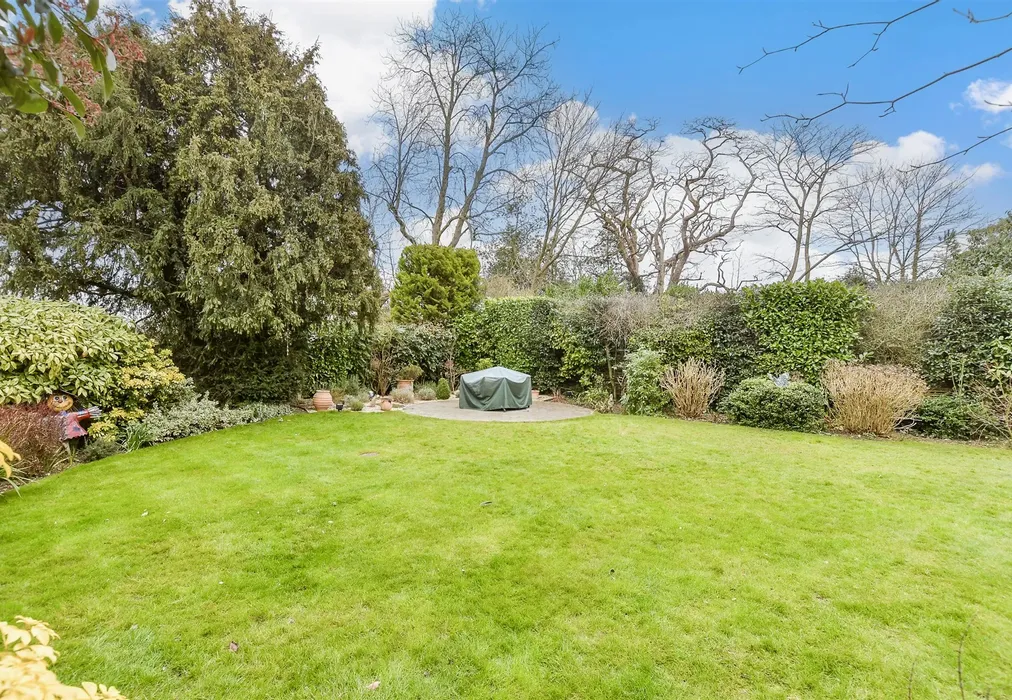Rear Garden - Hode Lane, Bridge, Canterbury, Kent - Wards of Kent