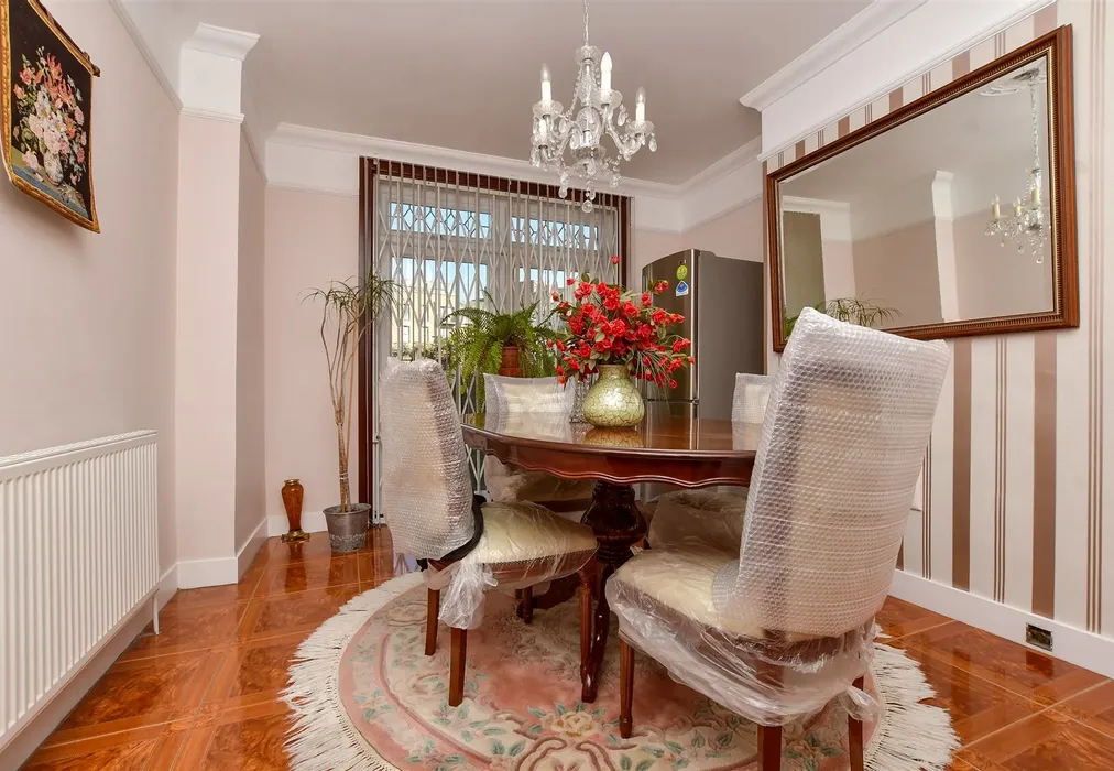 Dining Room - Waddon Close, Croydon, Surrey - Wards of Kent