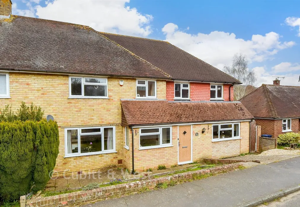 External Web ** - Nursery Hill, Shamley Green, Guildford, Surrey - Wards of Kent