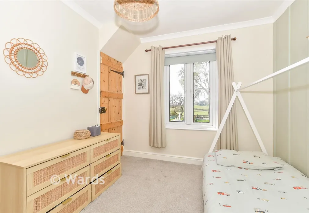 Bedroom 3 - Bell Lane, Staplehurst, Tonbridge, Kent - Wards of Kent