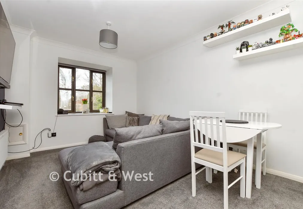 Living Room - Epsom Road, Leatherhead, Surrey - Wards of Kent