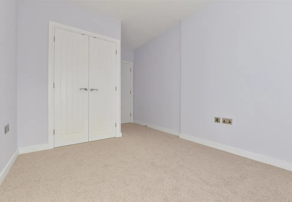 Bedroom 2 - Bell Lane, Smarden, Ashford, Kent - Wards of Kent